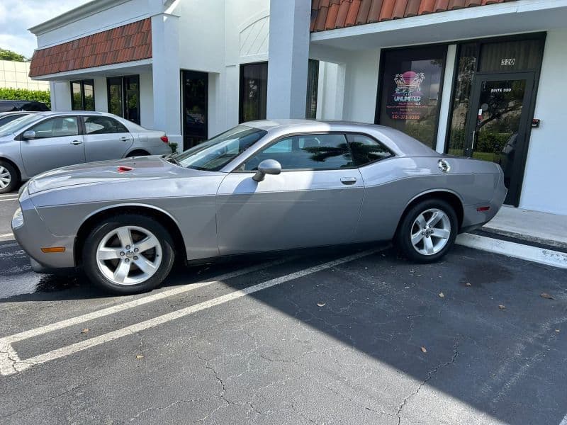 2011 Dodge Challenger SE - Photo 3