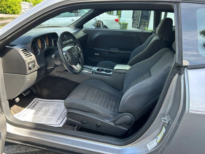 2011 Dodge Challenger SE - Photo 13