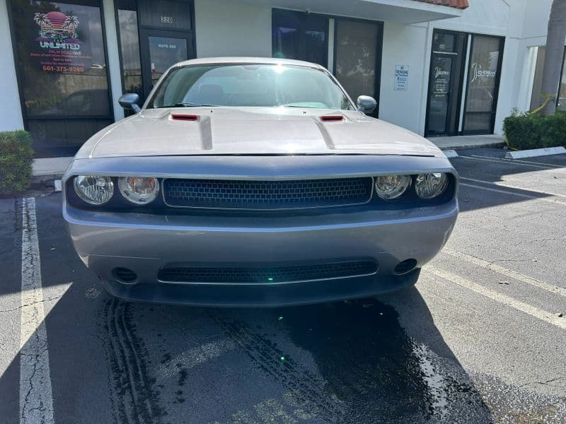2011 Dodge Challenger SE - Photo 9